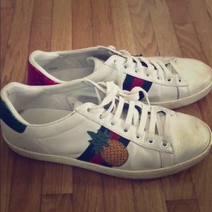 Gucci sneakers Size 9